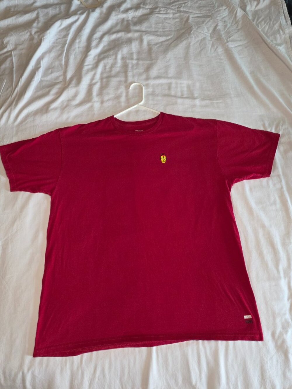 Marvel x Vans Iron Man Tee Red XL Classic Fit Small Chest Print
